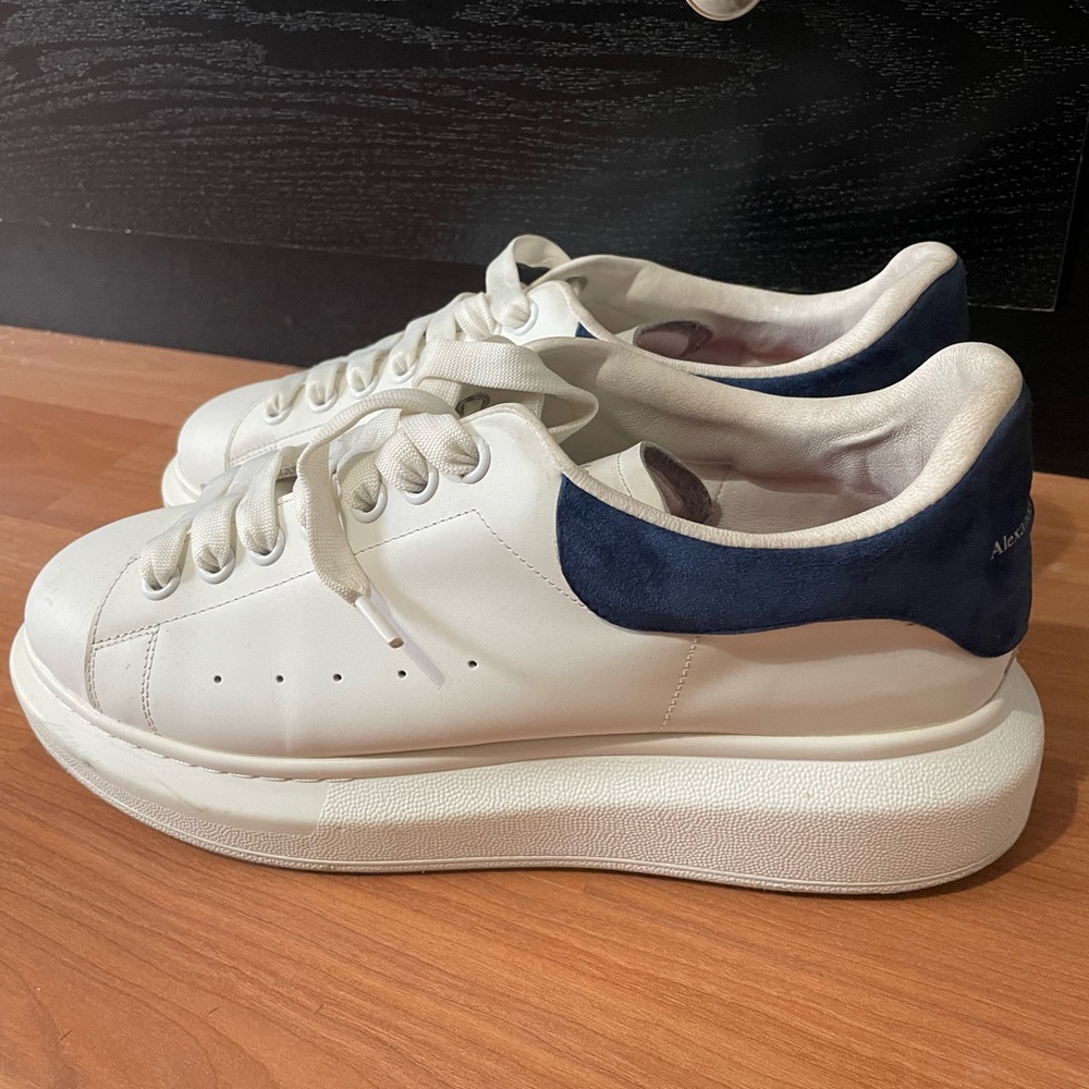 Alexander McQueens size 43, blue and white